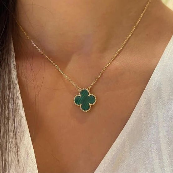 Collar Celestine green sencillo