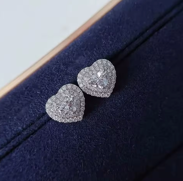 Aretes Corazones de cristal ✨
